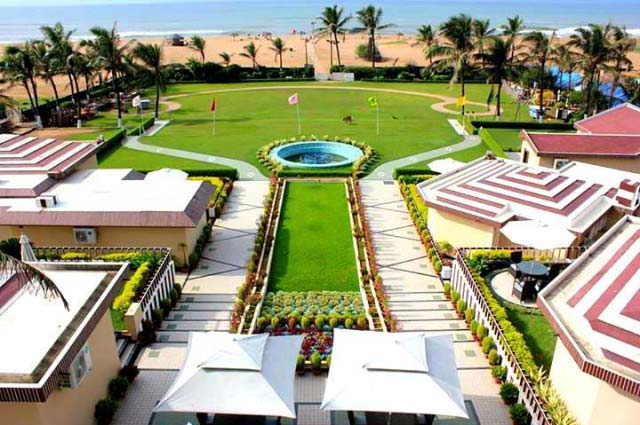 Holiday resort Photos & Videos